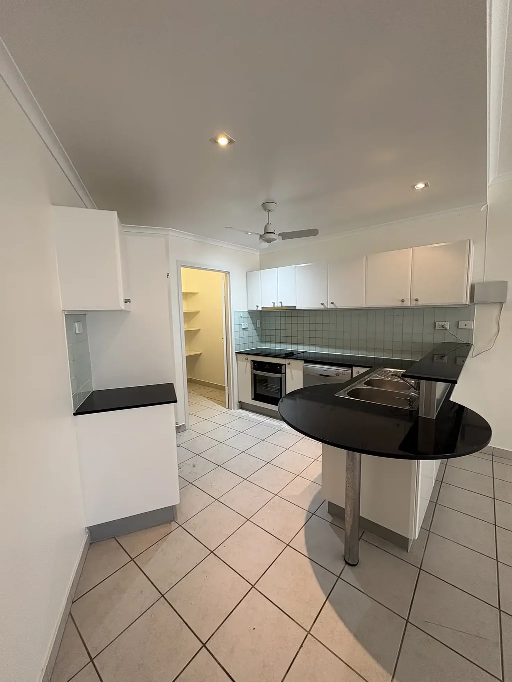TWO BEDROOM UNIT IN THE HEART OF THE CITY