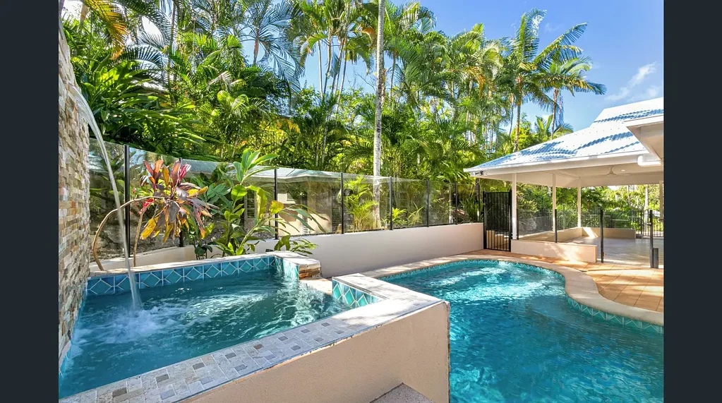 Modern Executive Home with Pool in Upper Whitfield