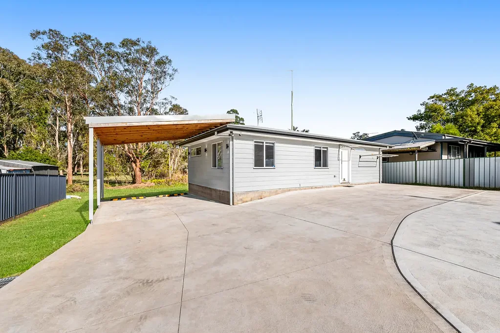 Cooranbong 3Phòng ngủ As-New Modern Home on Large Block - Lifestyle, Space & Convenience in Cooranbong!