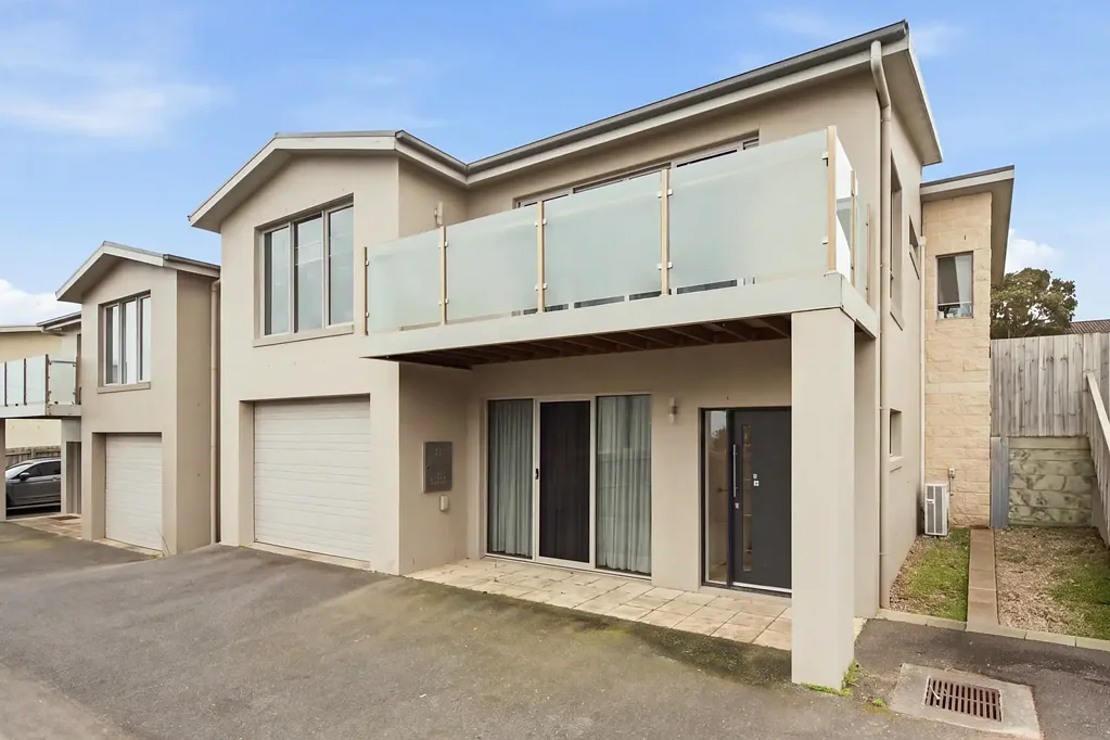 Warrnambool 3Kwarto Elevated Living with Views, Convenience & Versatility