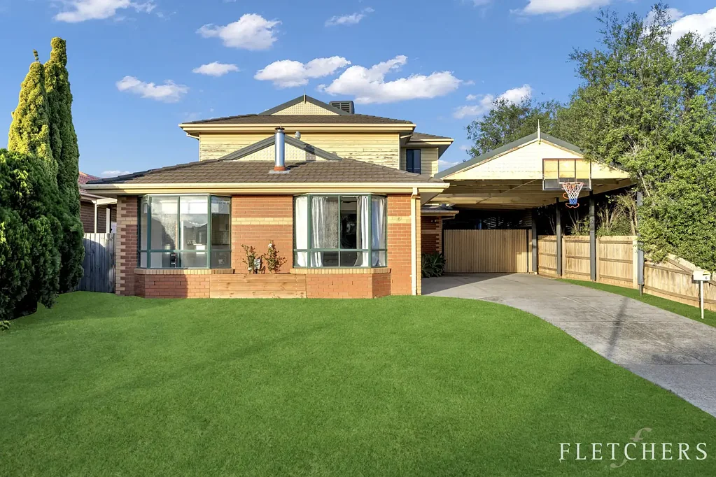 Stunning Family Home in Werribee with Self-Contained Bungalow