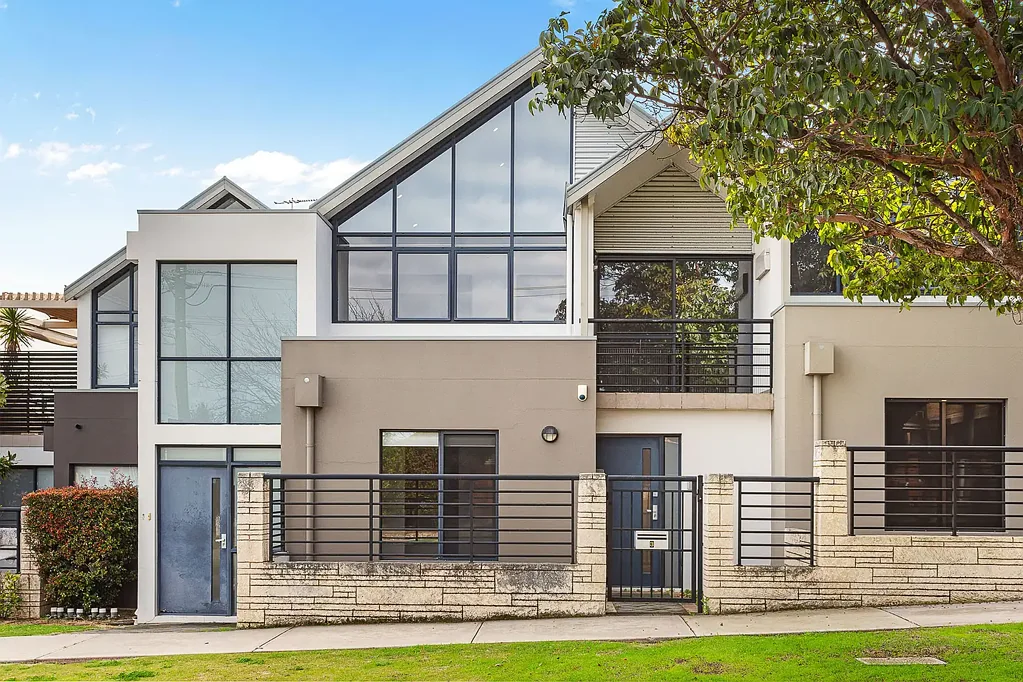 Townhouse with City Views