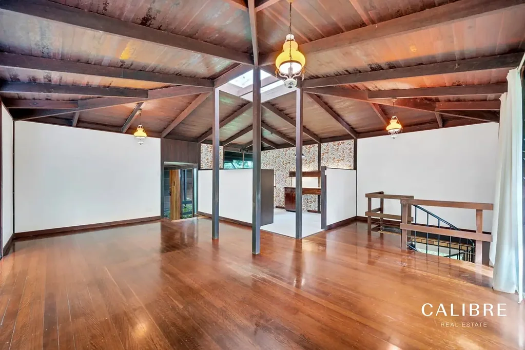 Your very own unique bush retreat - in the heart of The Gap