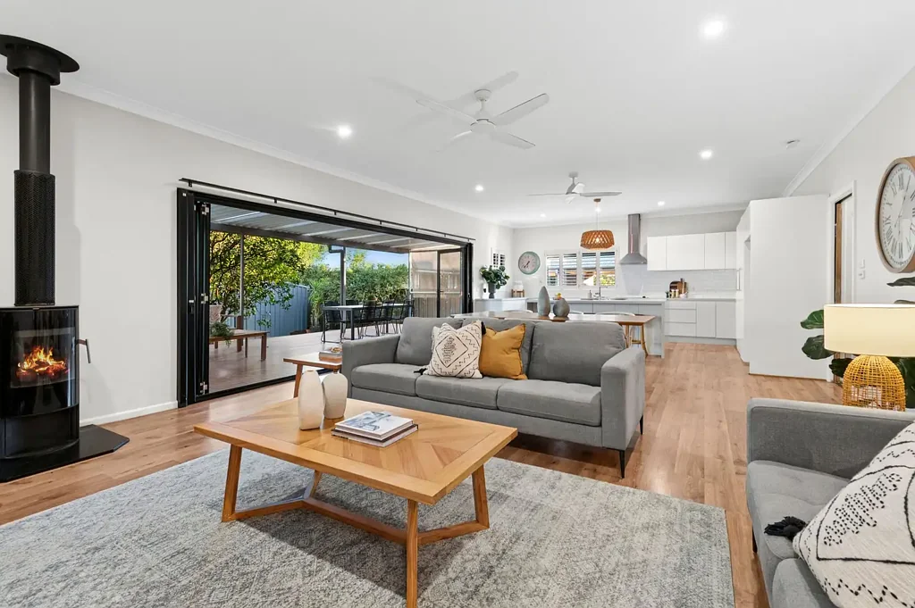 Richmond 4ห้องนอน Stunning Single-Level Family Oasis - A Perfect Blend of Style and Functionality!