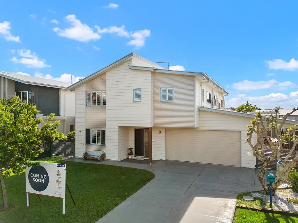 Victoria Point 5 Bedroom HUGE PRICE REDUCTION! - NOW $1,299,000 +  Stunning Bayside Family Home with Moreton Bay Views