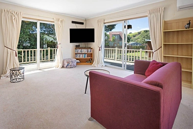 Beachside Home in Tauranga Bay