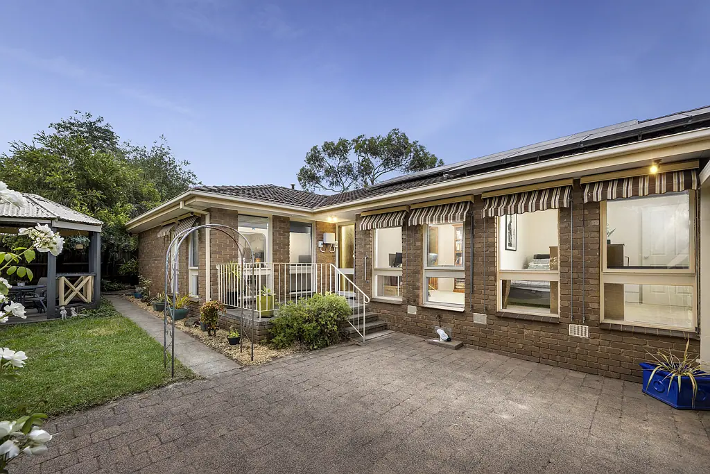 6 Gill Place, Sunbury, VIC 3429