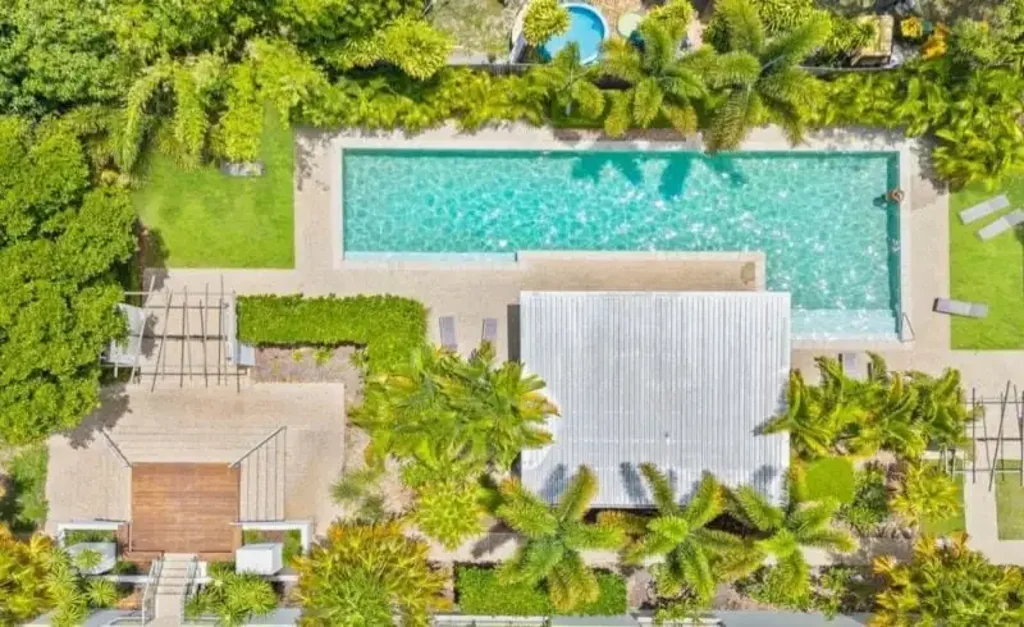 Short term - fully furnished apartment in the Zone
