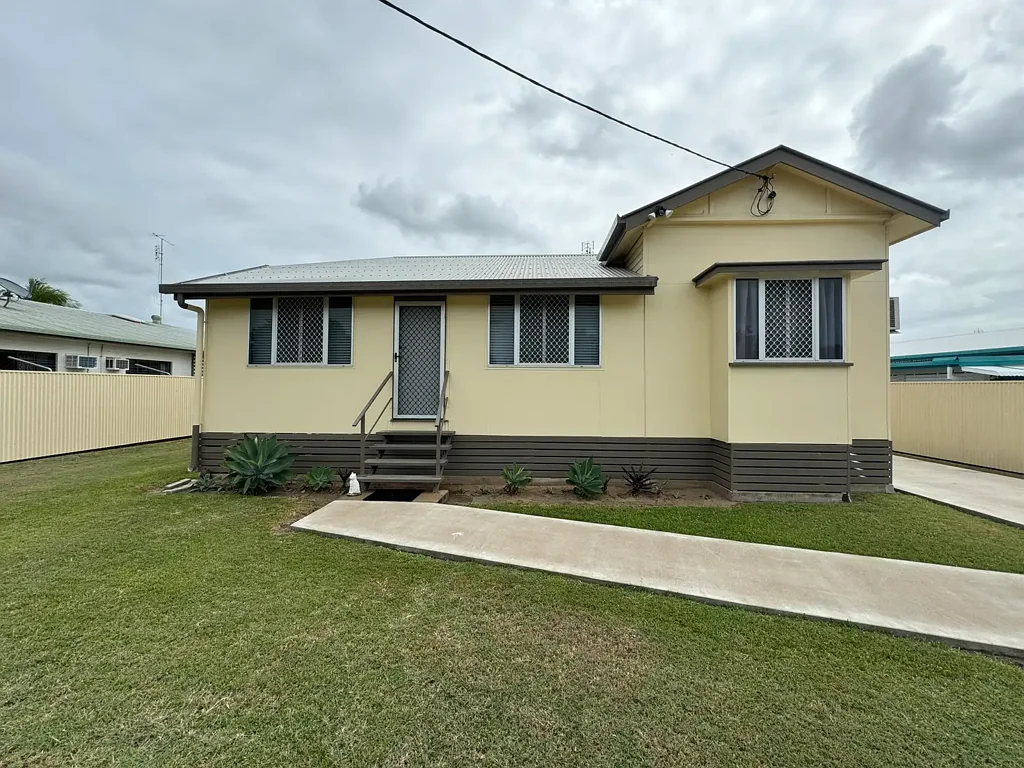 17 Macmillan Street, Ayr, QLD 4807