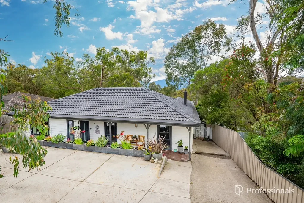 22 Tarhilla Drive, Launching Place, VIC 3139