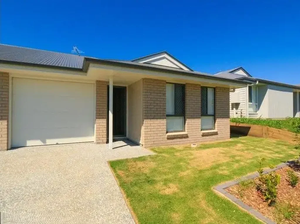 Charming 2-Bedroom House in Flinders View