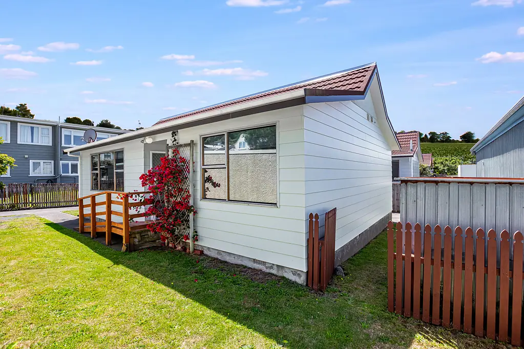 176A Queens Drive, Lyall Bay, Wellington