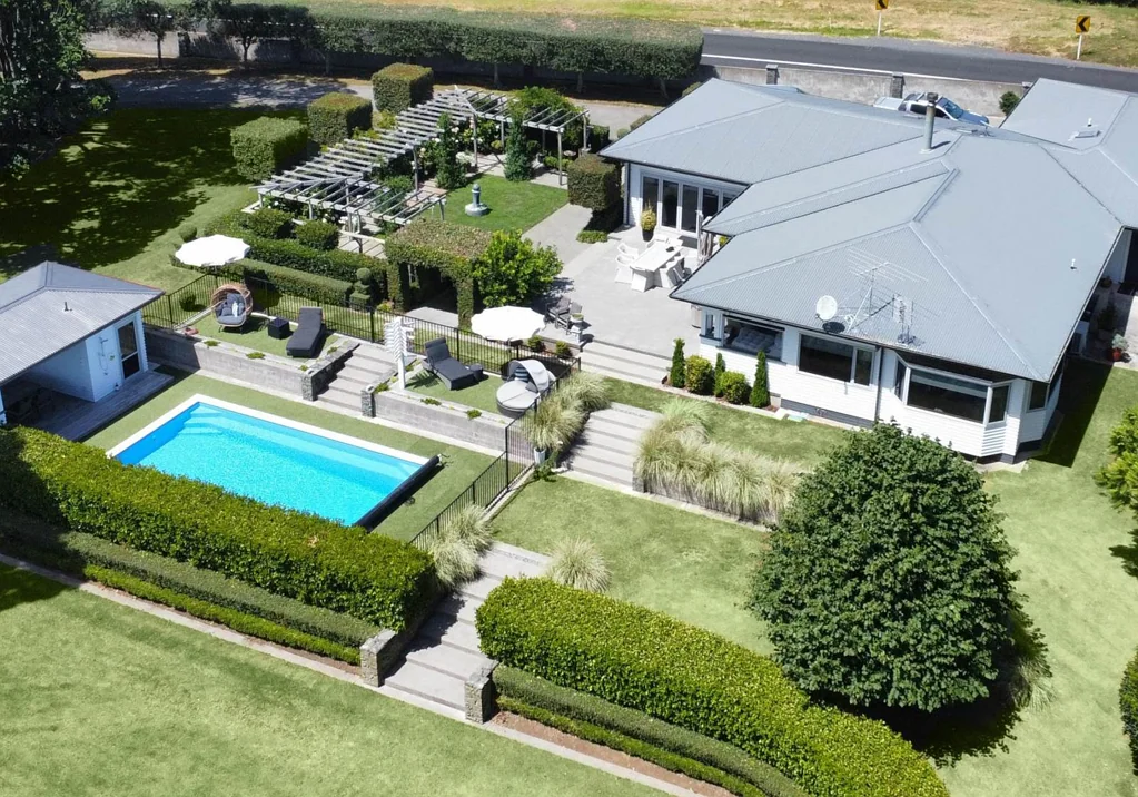 Waiuku 3ห้องนอน BUYERS PRICE GUIDE - mid $2m range