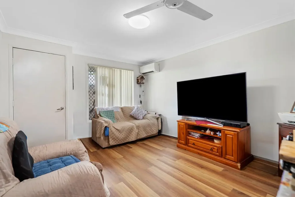 Moores Pocket 2 Slaapkamer INVESTOR'S DREAM - SET & FORGET! - 2 for 1 Deal!!