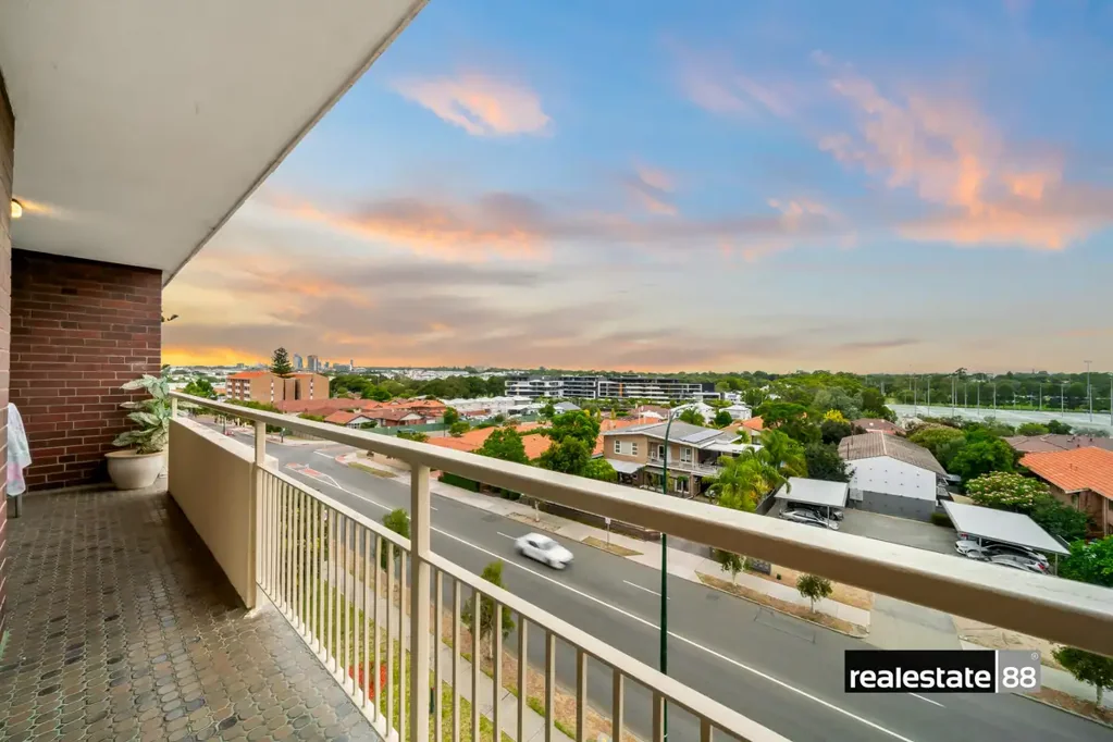 34/370-376 Cambridge Street, Wembley, WA 6014