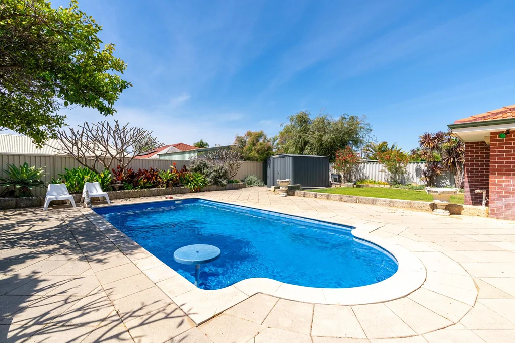24 Normandy Gardens 1914, Port Kennedy, WA 6172