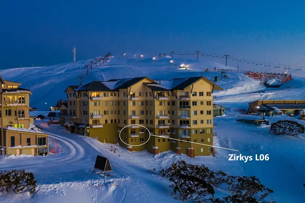 Hotham Heights 4chambre Stylish 4-Bedroom Apartment in Zirkys – Ski-In, Ski-Out Luxury