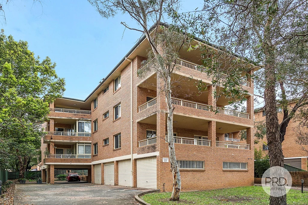 Hurstville 2Zimmer Spacious Unit In Prime Location
