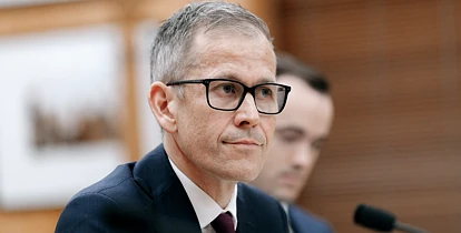 降息后央行发出混乱信号，声明指向更低OCR，行长却称降息结束