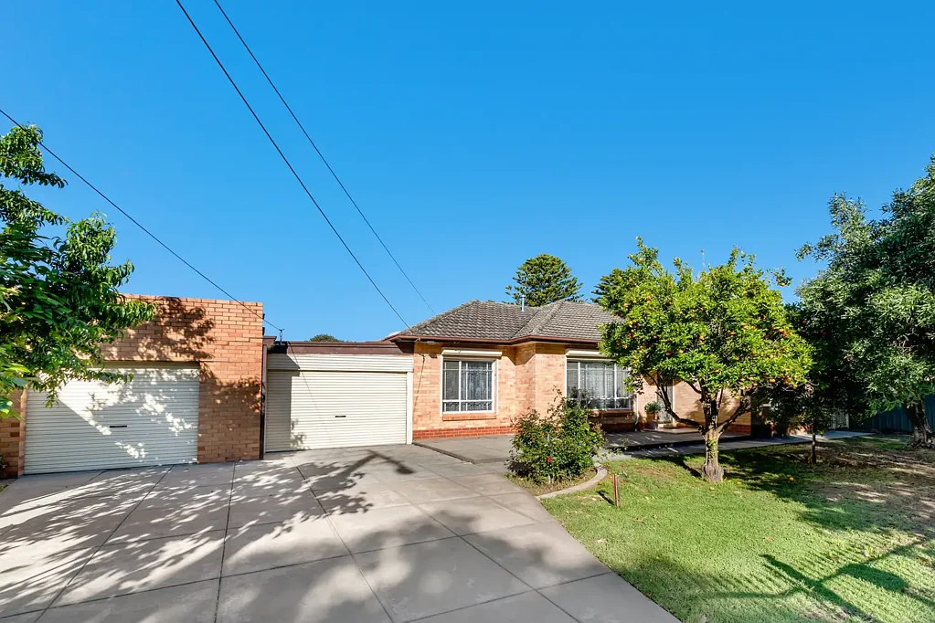 Marden 4房  Solid Brick 4 BR Home with Planning Consent for 3 New Homes (STNC)