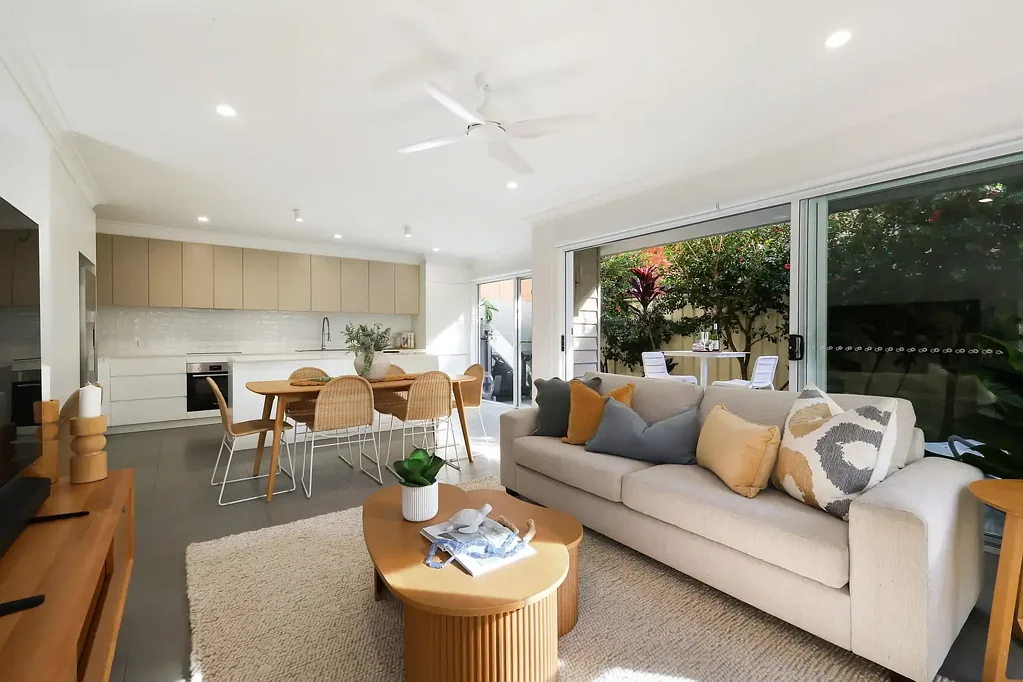 Tweed Heads West 3房  Near-new townhouse within minutes from the beach