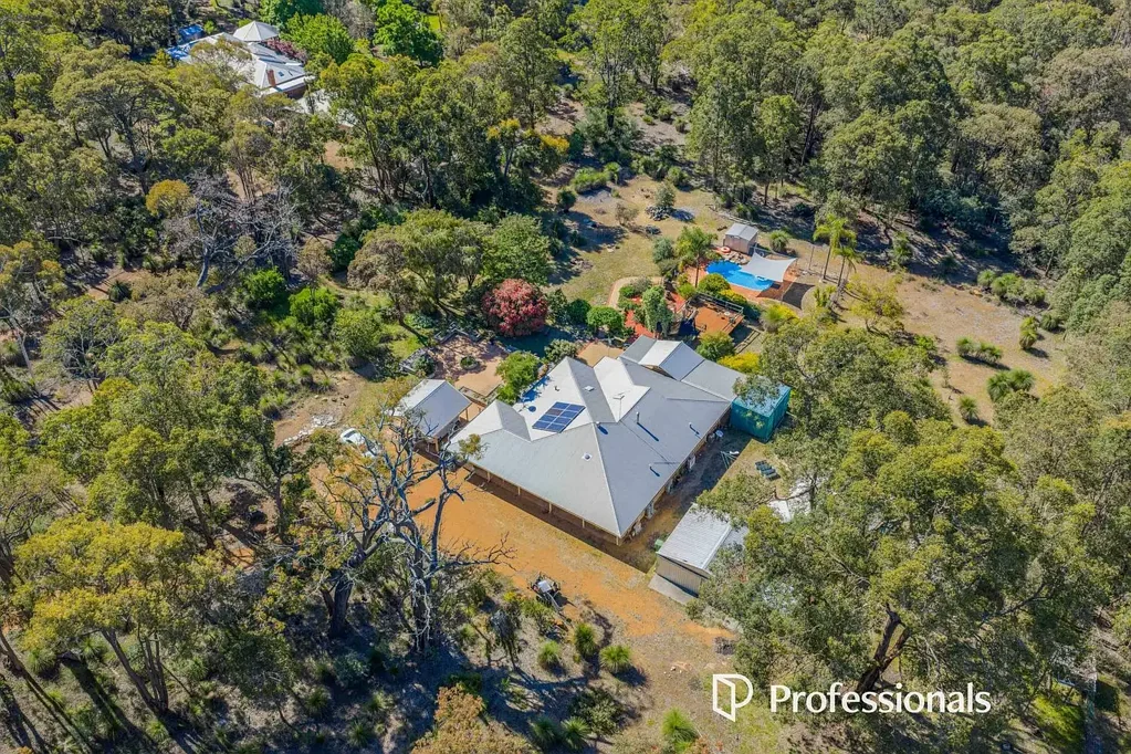 625 Barkala Way, Stoneville, WA 6081