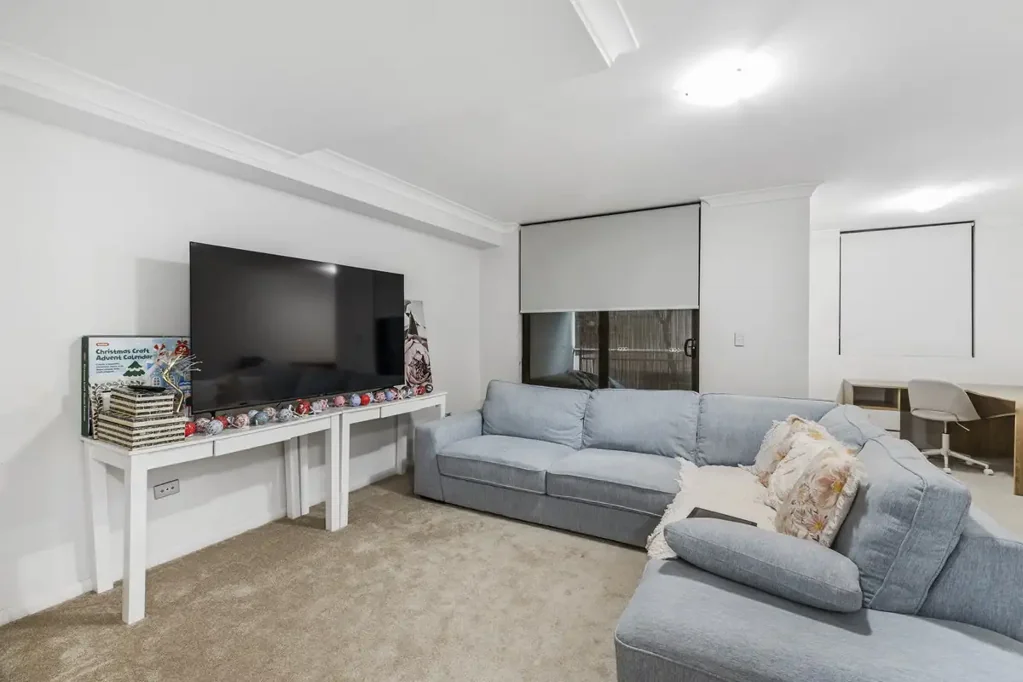 Blacktown 1房 理想地段 73m2公寓 开放式起居 精美厨房 不锈钢电器 地下车位 靠近Westpoint CBD Ideal First Home or Investment in a Prime Location!