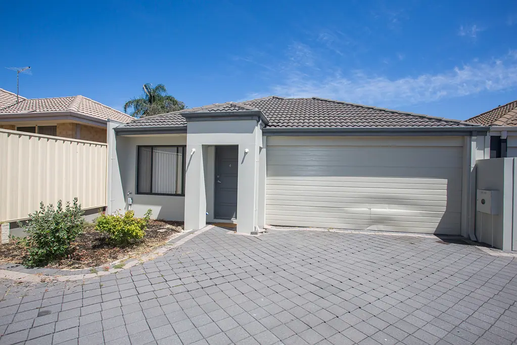 4/13 Bray Street, Kelmscott, WA 6111