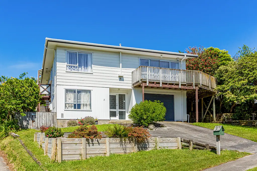 21 Staithes Drive North, Whitby, Porirua, Wellington