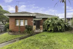 93 Railway Street North, Altona