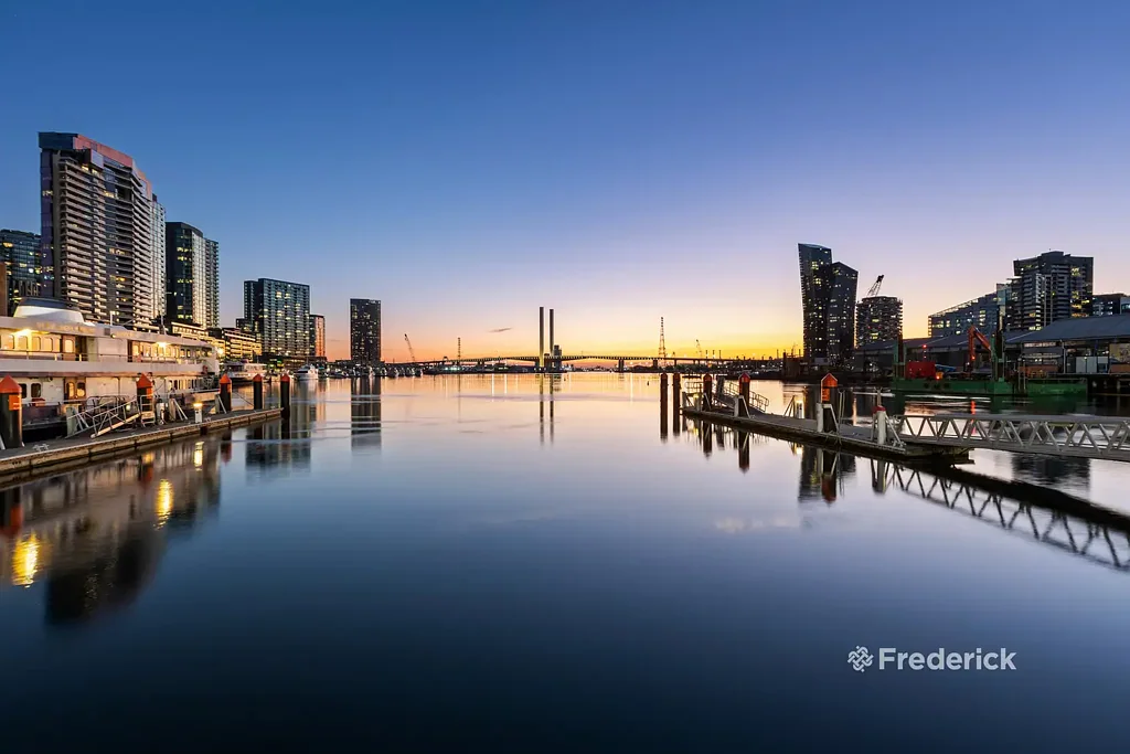 1213/677 La Trobe Street, Docklands, VIC 3008