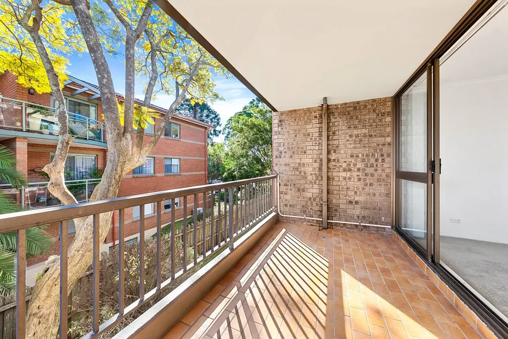 Chatswood 2ਬੈੱਡਰੂਮ Renovated North-Facing Retreat with Spacious Indoor-Outdoor Living