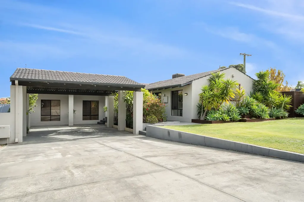 1 Wild Road, Hillarys, WA 6025