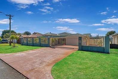 Ascot 4房  Grand Scale Family Entertainer with Sweeping High Ceilings and Insulated & Air Conditioned Powered Workshop
