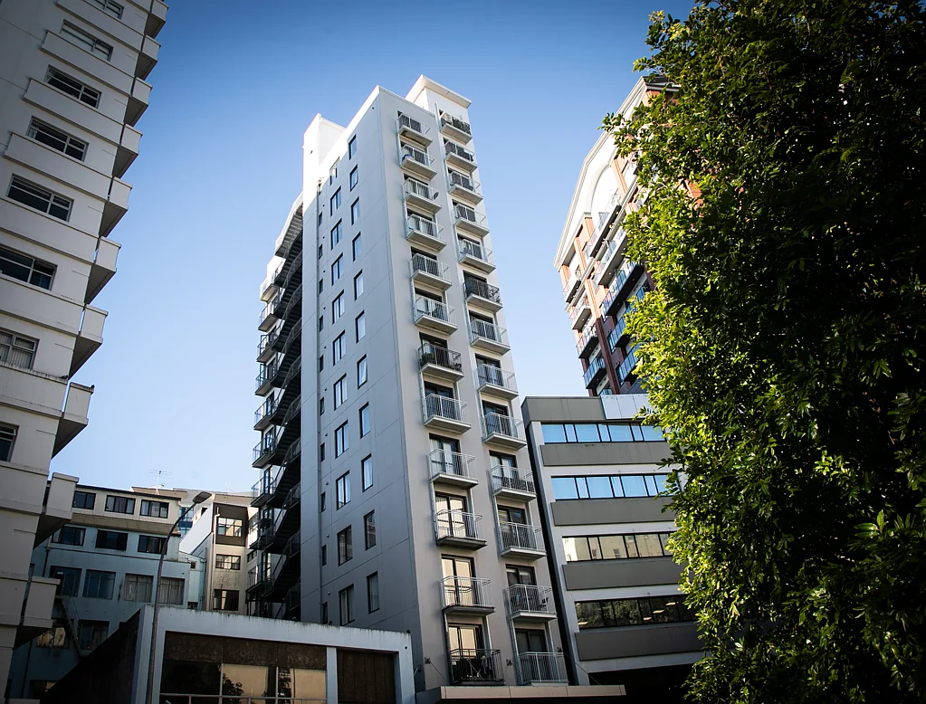 Auckland Central 2 Bedroom Best Price in the Building!