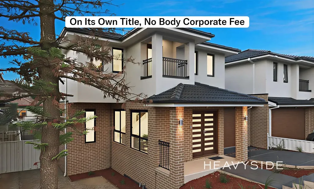 Camberwell 4બેડરૂમ Sophisticated Family Home with Street Frontage and Independent Title