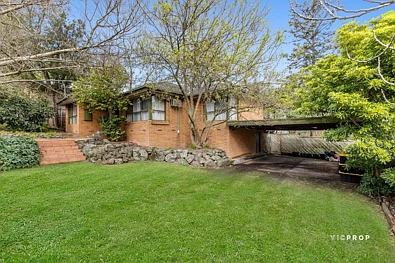 Boronia 3房 原始住宅，宽敞土地 - 21米临街面 Original Home, Generous Land - 21m Frontage