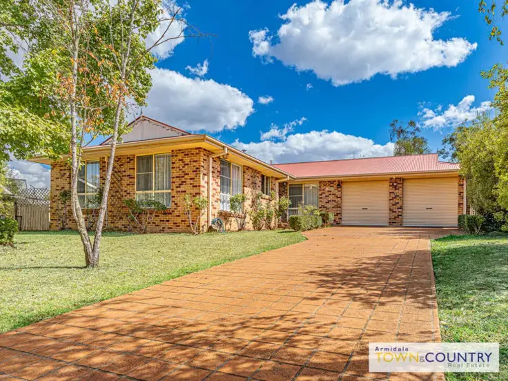 16 Erin Court, Armidale, NSW 2350