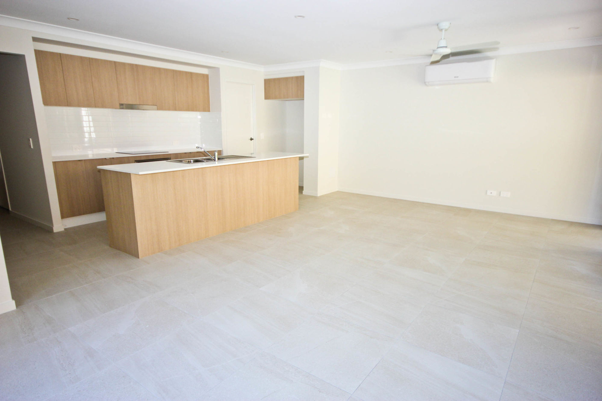 63 NILES CT, BAHRS SCRUB QLD 4207, 0 ห้องนอน, 0 ห้องน้ำ, House