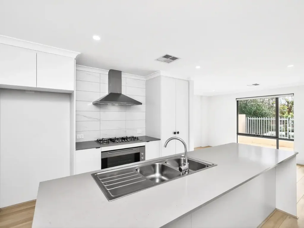 BRAND NEW BUILD - Catalina Mindarie Estate