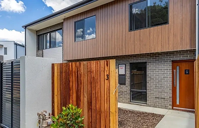 3/8 McGowan Place, Dickson, ACT 2602, 3 slaapkamers, 2 badkamers, Townhouse