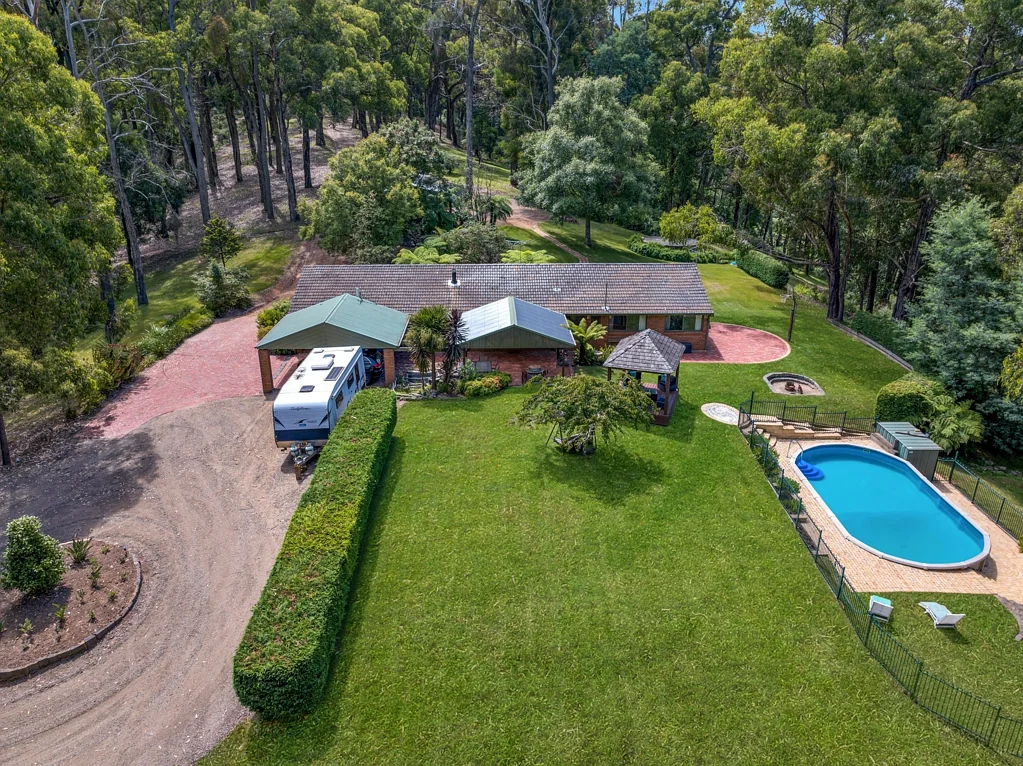 56 Halifax Road, Nar Nar Goon North, VIC 3812