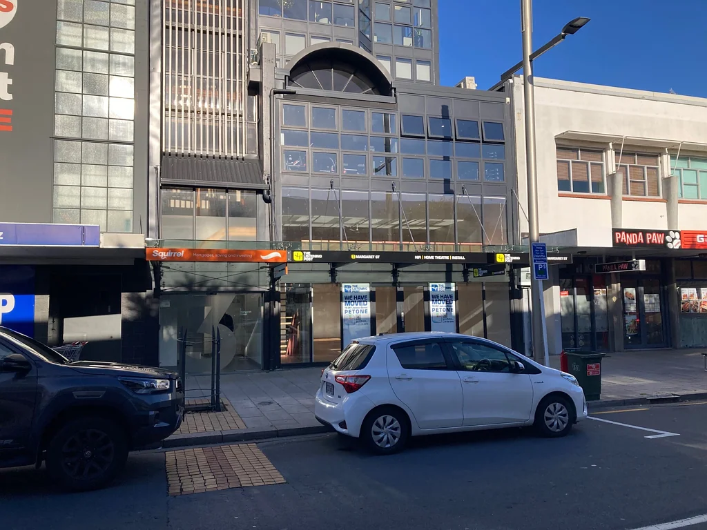Lower Hutt Outstanding central retail shop