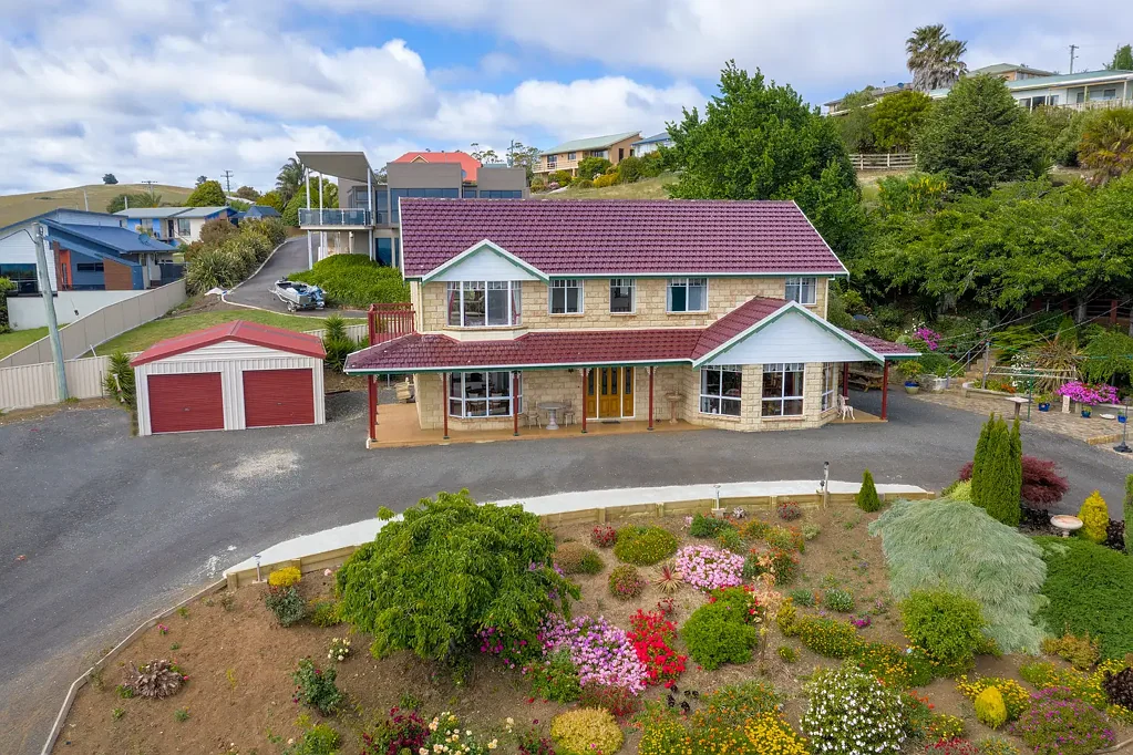 Ulverstone 4部屋 Elevated Living with Botanical Gardens & Stunning Views