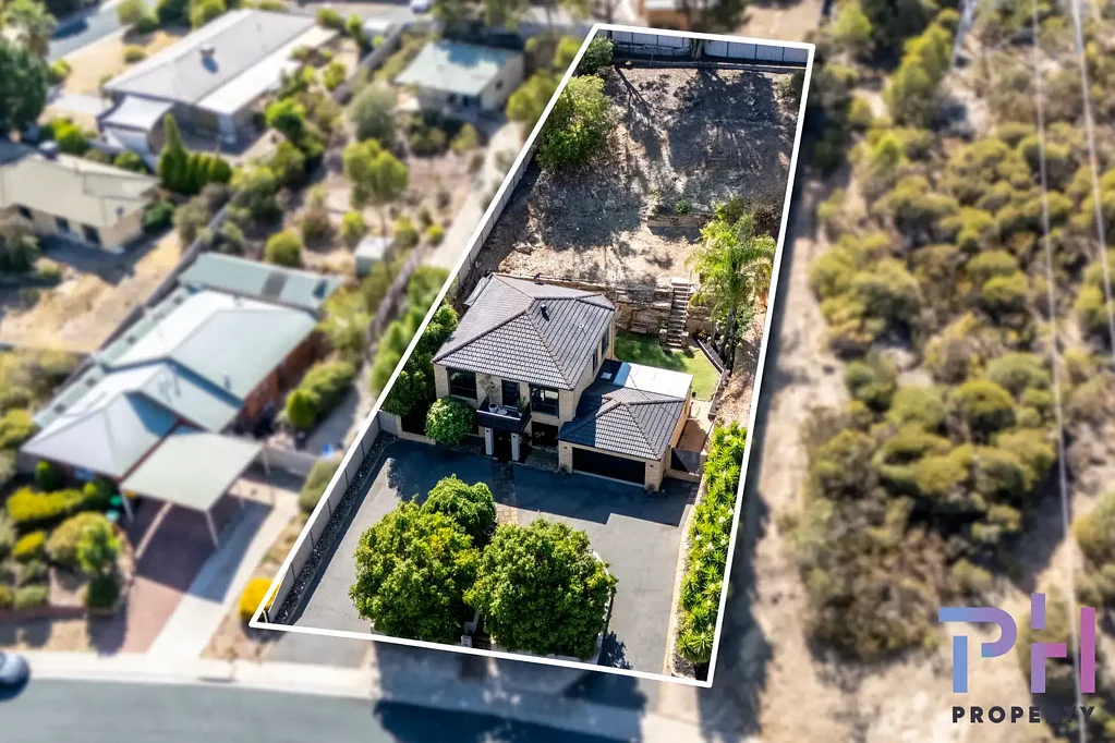 Flora Hill 4 Bedroom TIDY FAMILY HOME WITH PRIVATE YARD BUFFER OUT BACK!