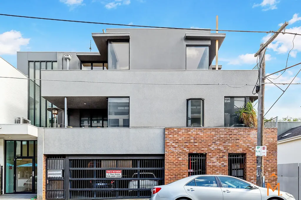 Urban Sanctuary in the Heart of Balaclava