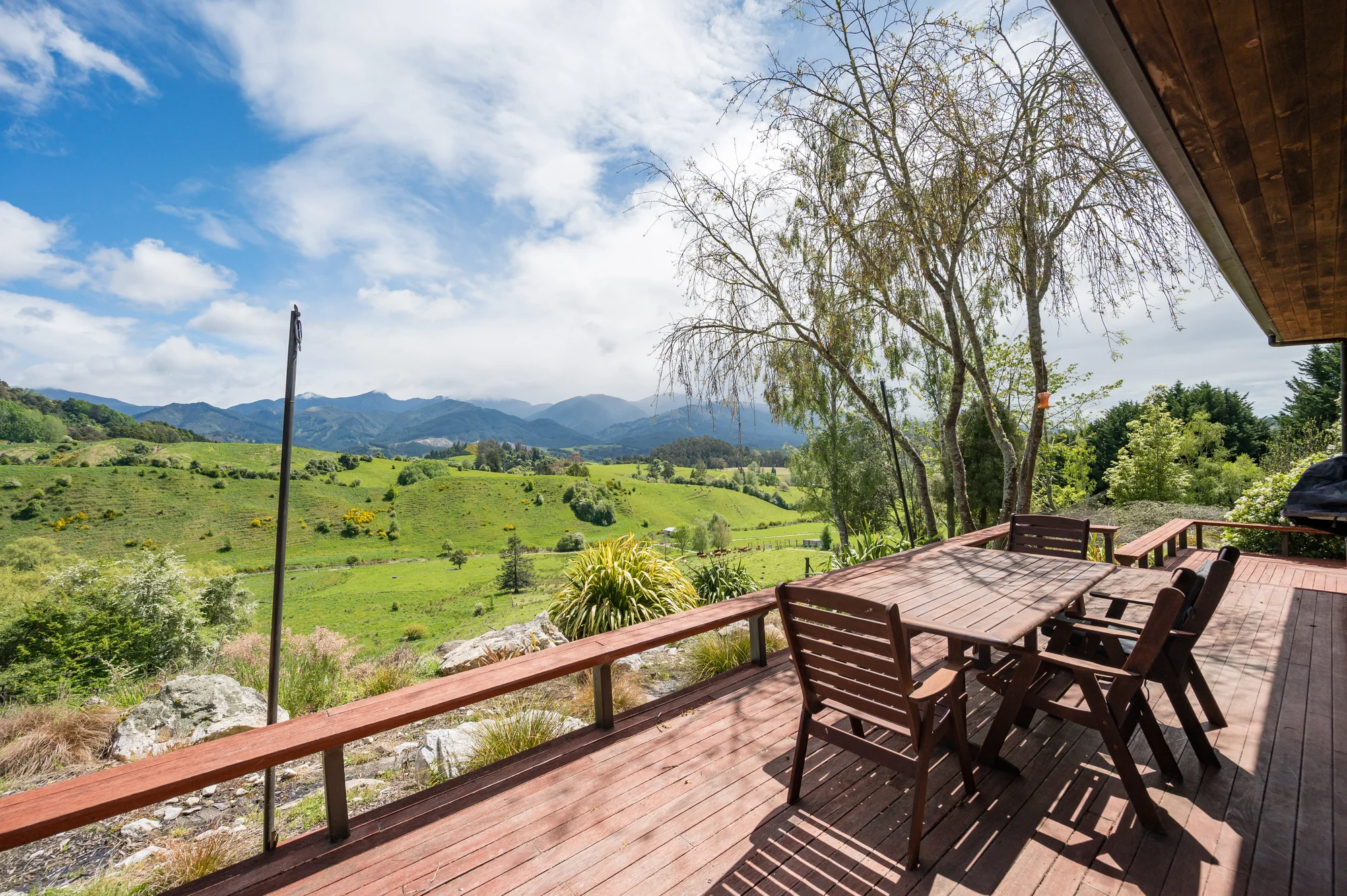 Ngatimoti Productive farm land with two dwellings