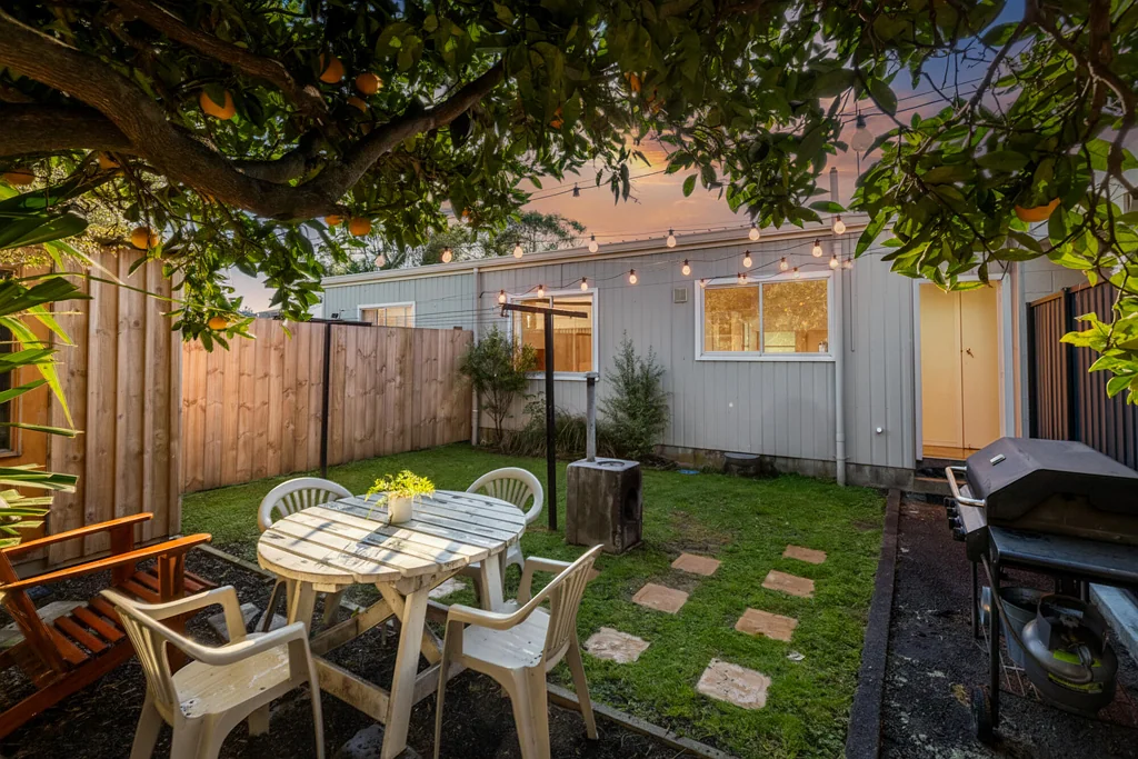 Westshore 2房  Easy Care Living Starts Here