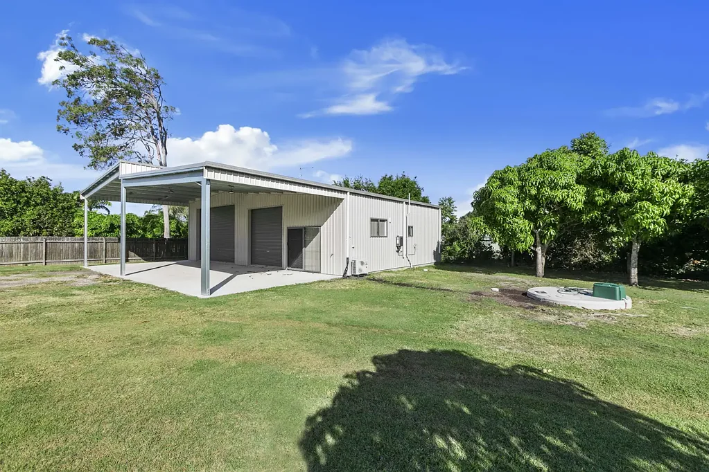 Urangan 5房  Sub Division Potential + Huge New Shed With Unit Attached