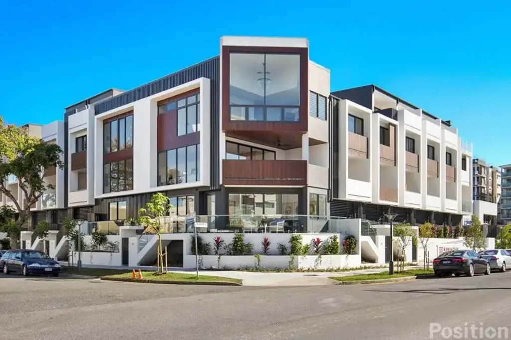 Stunning Townhouse in the Heart of West End
